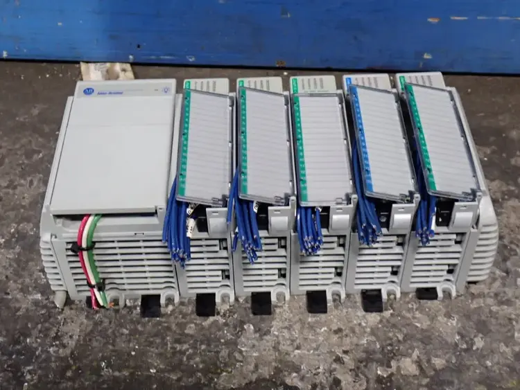 Used ALLEN BRADLEY 1769ECR PLC Chassis Ohio US | HGR 24 #801937