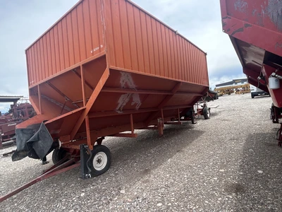Used _UNKNOWN_ _UNKNOWN_ Seed Tenders Idaho US | Tri-Steel Manufacturing #1557132