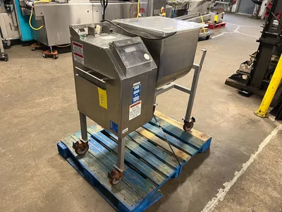 USED DANIELS FOOD EQUIPMENT DMX QUAD 100