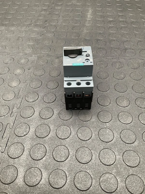 USED SIEMENS 3RV2011-1KA10