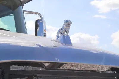 New | in-Stock 2026 MACK GRANITE 64BR Cab Chassis trucks Texas US | Roll Off Truck World #1491873