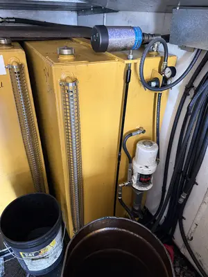 Used 2002 CHEVROLET C7500 Fuel & Lube Trucks Kentucky US | Proxy Equipment #1425954