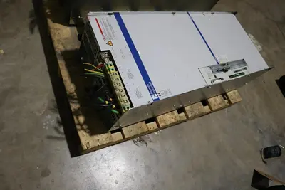REXROTH INDRAMAT DRIVE DKR02.1-W300B-BE79-01-FW STOCK S697