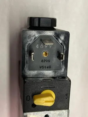 New | in-Stock REXROTH 577 628 . . . 0 002 Solenoid Valves Ohio US | Surplus Asset Holdings #1247284