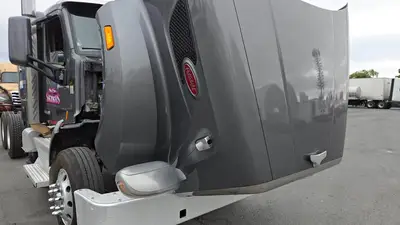 USED 2020 PETERBILT 567