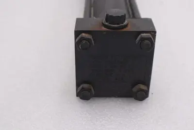 PARKER 02.00 CD2ANU49AC 9.540 FLUIDPOWER CYLINDER NEW STOCK #2519