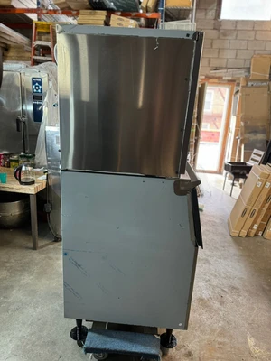 USED Hoshizaki KM-420MAJ
