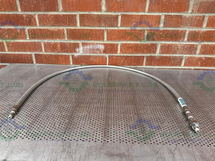 Used AIRGAS STAINLESS STEEL FLEXIBLE HOSE 75" W/ COMPRESSION FITTING, MALE THREADED Hoses | Equipment Lab #486898