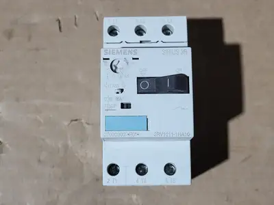 NEW SIEMENS 3RV1011-1HA10