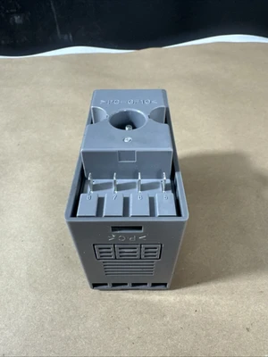 USED Azbil FRS100C100-2