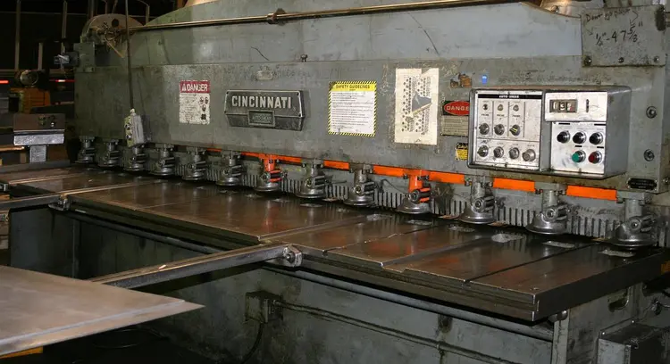 Used 1974 CINCINNATI 1812 Power Squaring Shears (Inch) Minnesota US | Source Machinery Sales #1411243