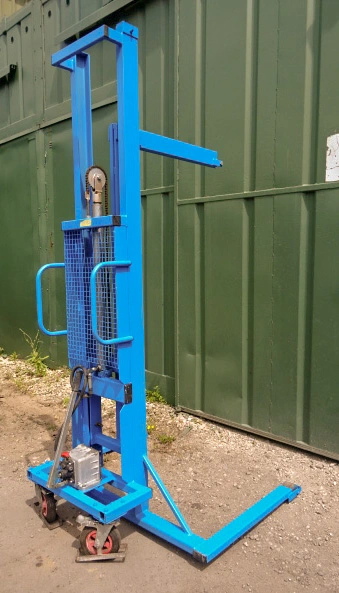 High Lift Mobile 280 Kilo Stirrer Crane -Type H28HC-63