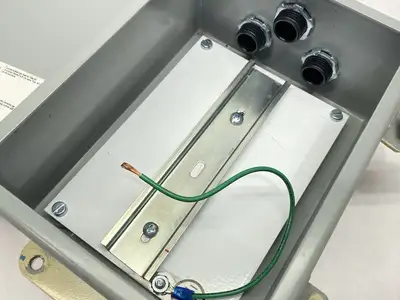 USED HOFFMAN CONTINUOUS HINGE ENCLOSURE CLAMPS CH TYPE 12 8X6X3.50"