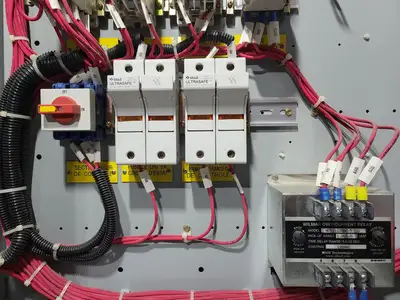 Low Voltage PDC / Switchgear Section, 4000A Magnum DS Breaker, 600V 3PH