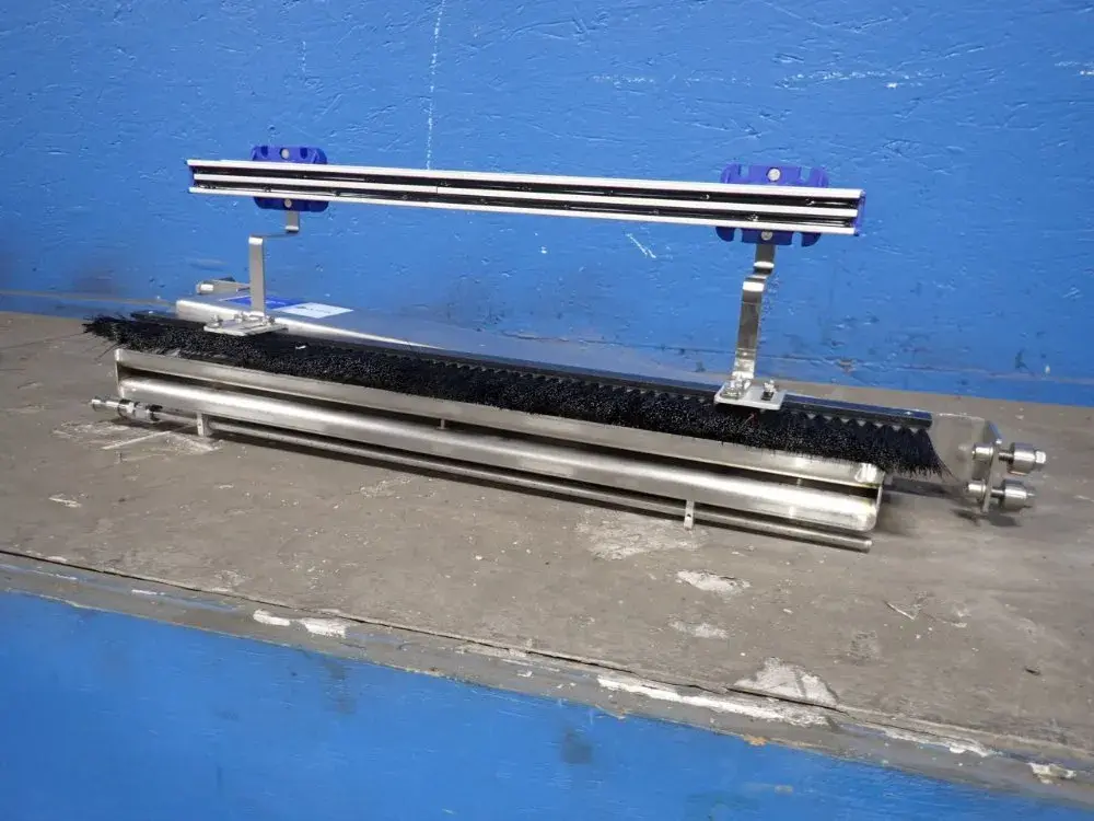 Simco Ion 24" Neutro-vac Web Cleaning System