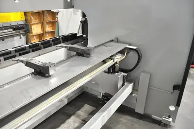 USED LVD PPEC 220 TON X 4200 MM CNC