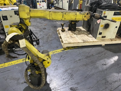 USED FANUC ArcMate 100iC/6L + R-30iB