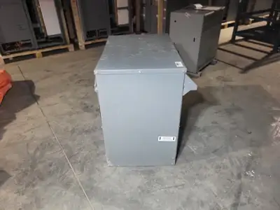 USED 2002 SQUARE D C75T8HCU