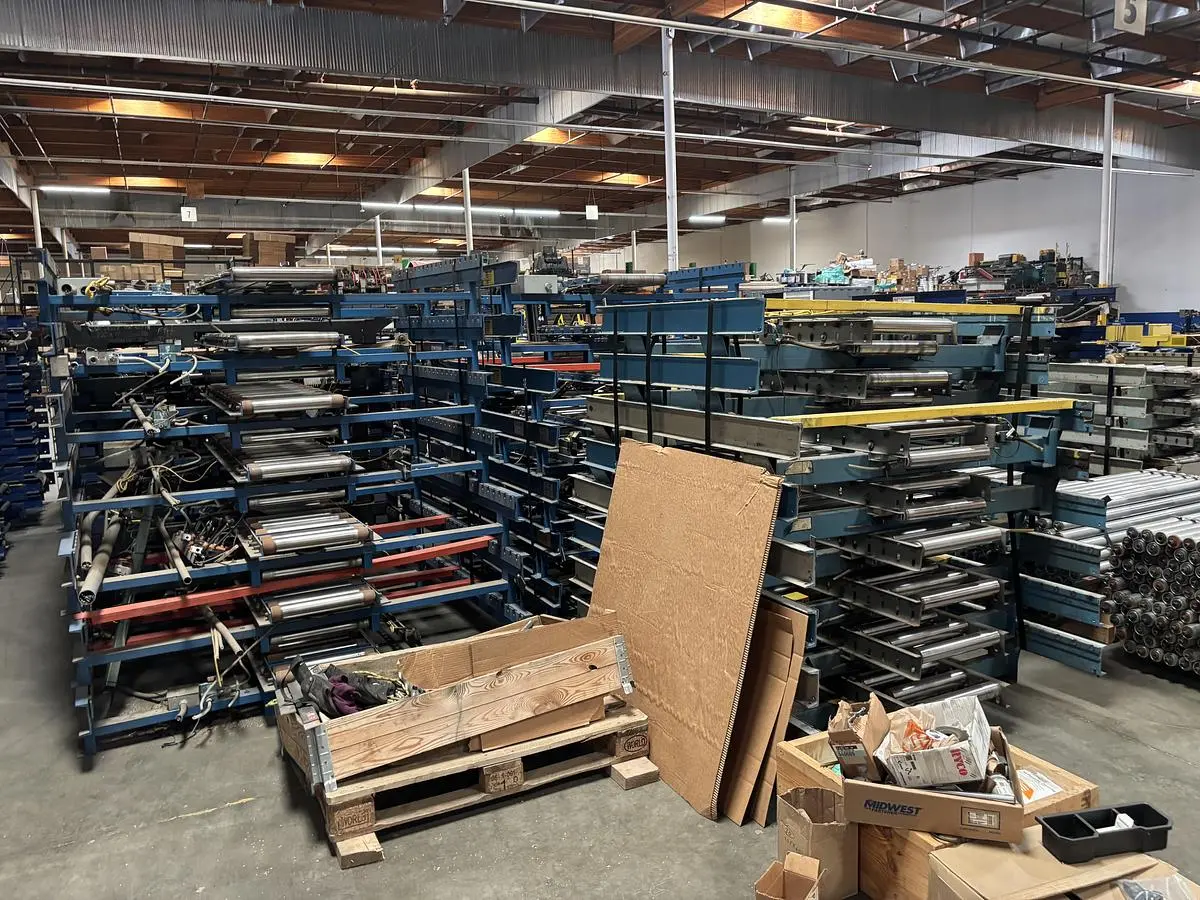 500 feet of 60" powered conveyor in like new condition