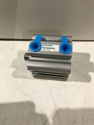 NEW Univer W1000500025