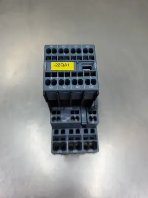 SIEMENS 3RT20242BB40 SIRIUS POWER CONTACTOR w/3RH29112FA40 MODULE. 4D46