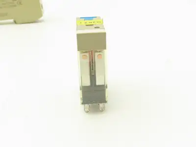 Omron G2R-2-SND1 Relay With Base 250VAC 30VDC 5A Lot of 5