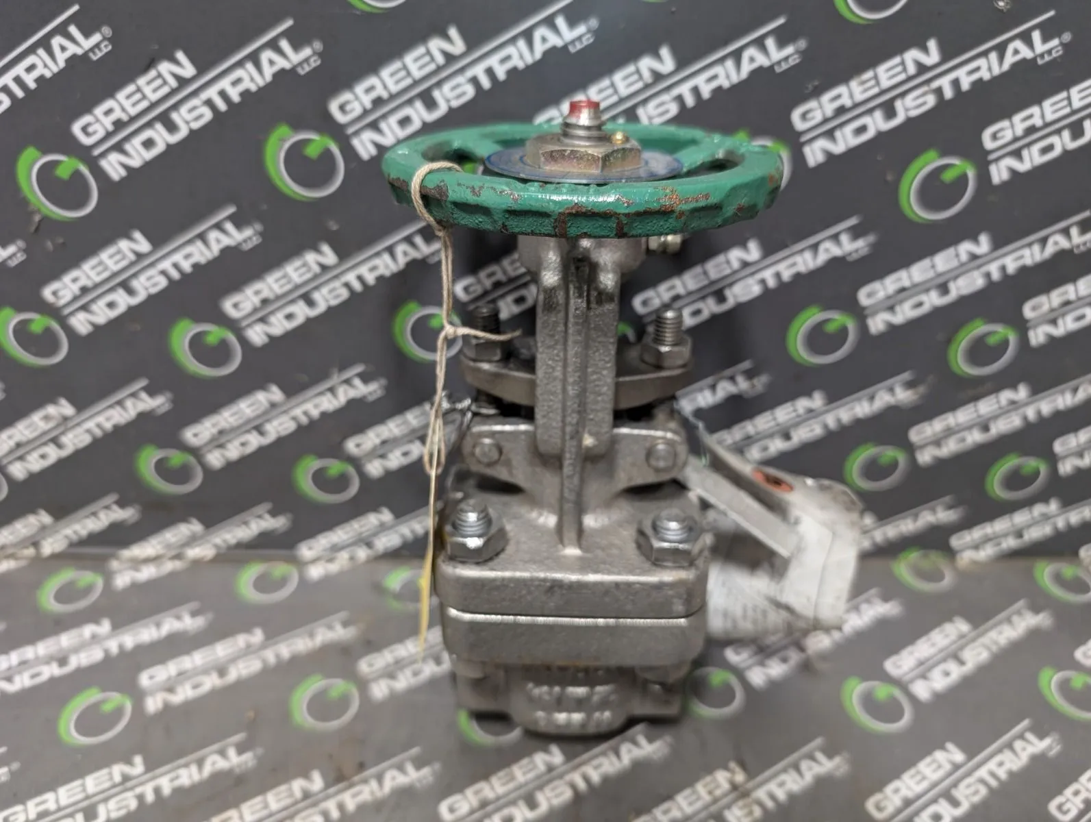 1/2" Kitz AK300UMM Socket Weld Gate Valve Surplus
