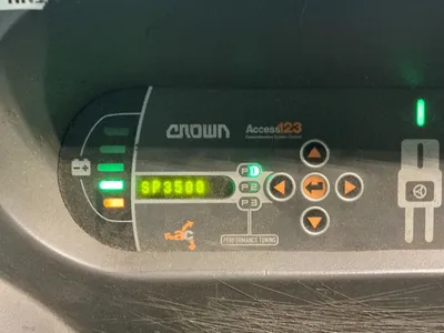 Used CROWN SP352030 Electric Lifters Ohio US | HGR 24 #1446266