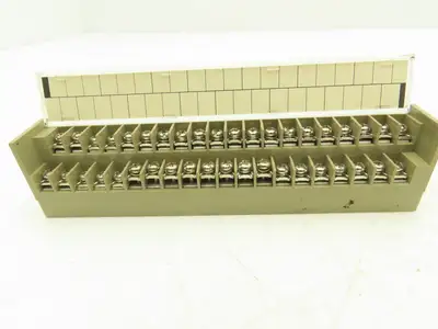 Toyogiken PCN7-4F40 Interface Terminal Block 40-Pin 24V 0.5A DIN Rail Lot of 7