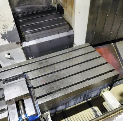 USED 2011 MAZAK VTC-200C