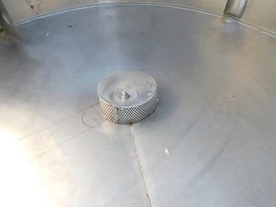 USED 150 GALLON TANK 150 GALLON MIX TANK