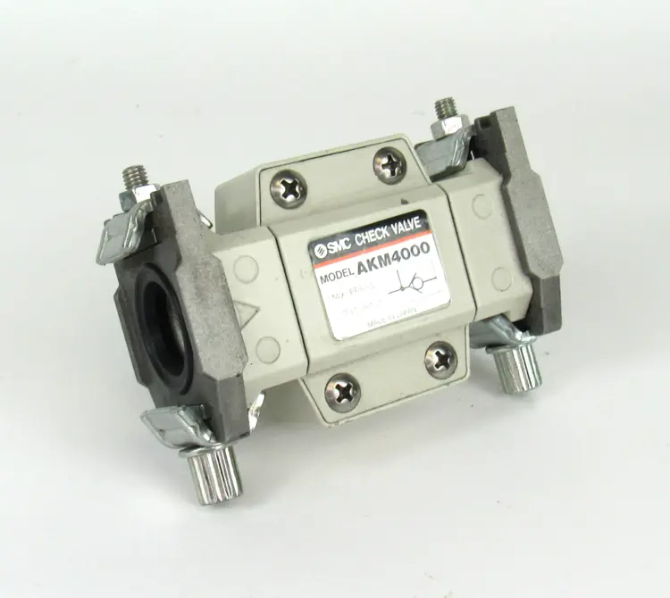 Used SMC AKM4000 Valves/Fittings | Industrial Parts R Us Inc. #365899