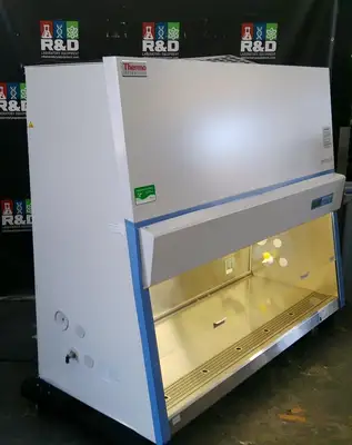 Used _UNKNOWN_ _UNKNOWN_ Biosafety Cabinets California US | R&D Laboratory Equipment #1304785