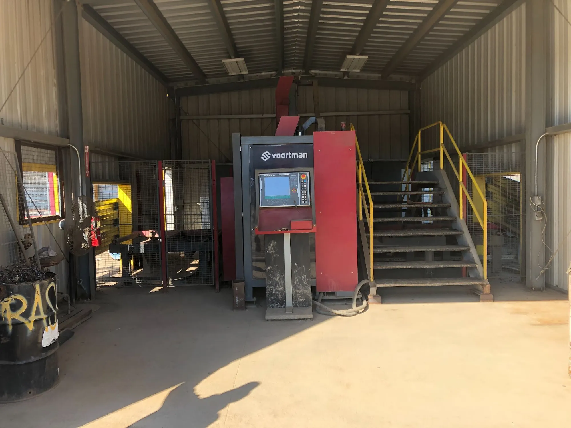 USED 2015 VOORTMAN V630