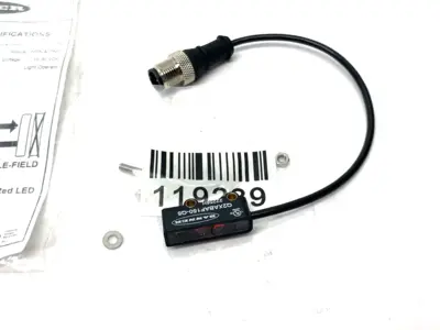USED BANNER ENGINEERING ADJUSTABLE FIELD SENSOR OUTPUT: LO (LIGHT OPERATE) 810304