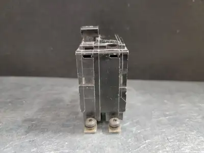 USED SQUARE D QOB215