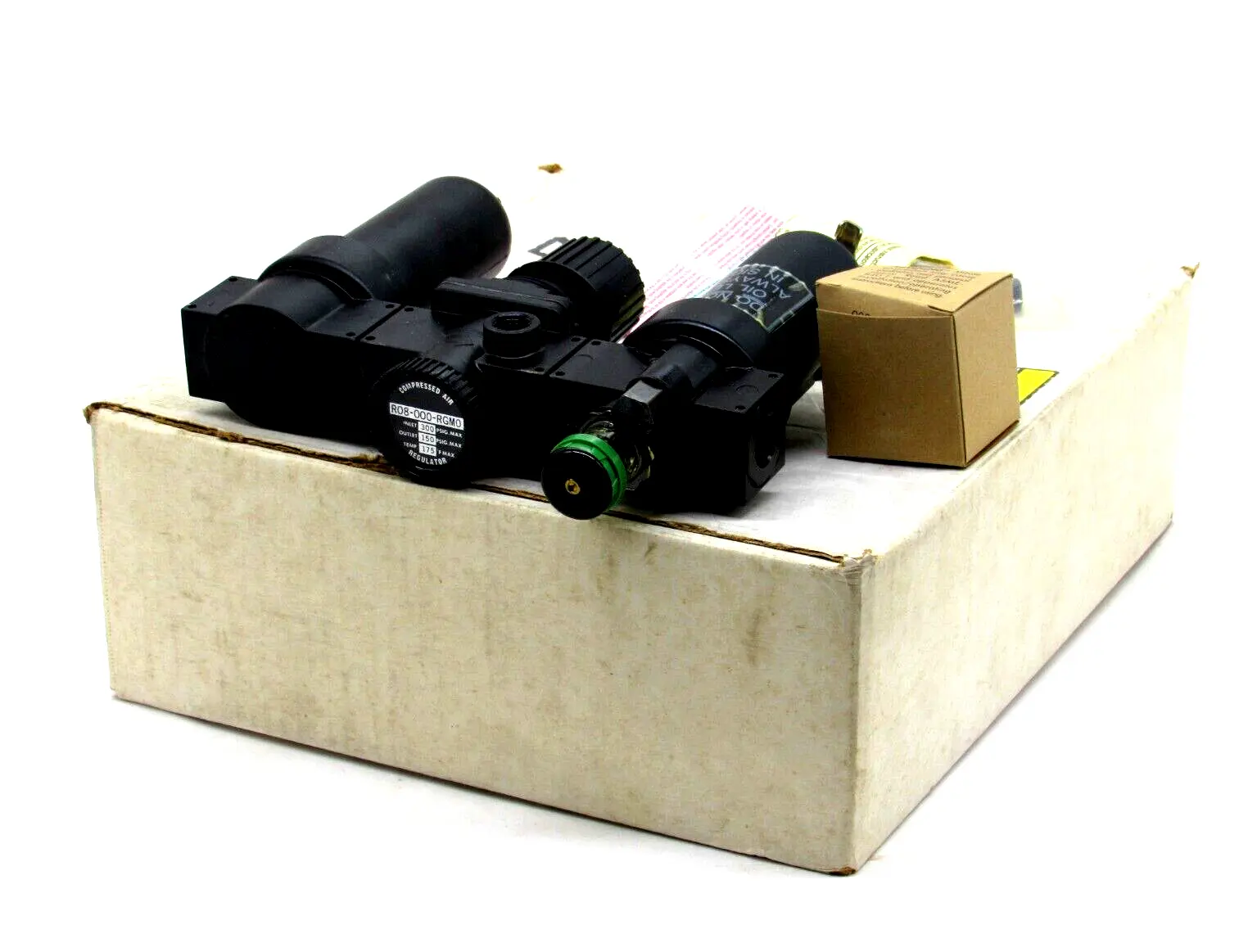 NEW NORGREN R08-000-RGM0 COMBINATION REGULATOR C3B-360-A1DA-066 R08000RGM0