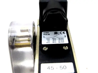 NEW KOBOLD VKM-3106R0N150B FLOW METER SWITCH VKM3106R0N150B