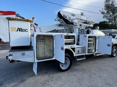 Used 2018 ALTEC AT41M Bucket (boom) trucks Florida US | Truck and Van Outlet #1509172