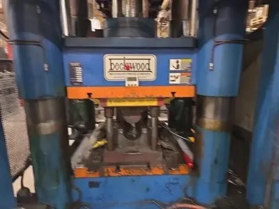 Used BECKWOOD 8003038 Hydraulic Presses Ohio US | HGR 24 #1496341