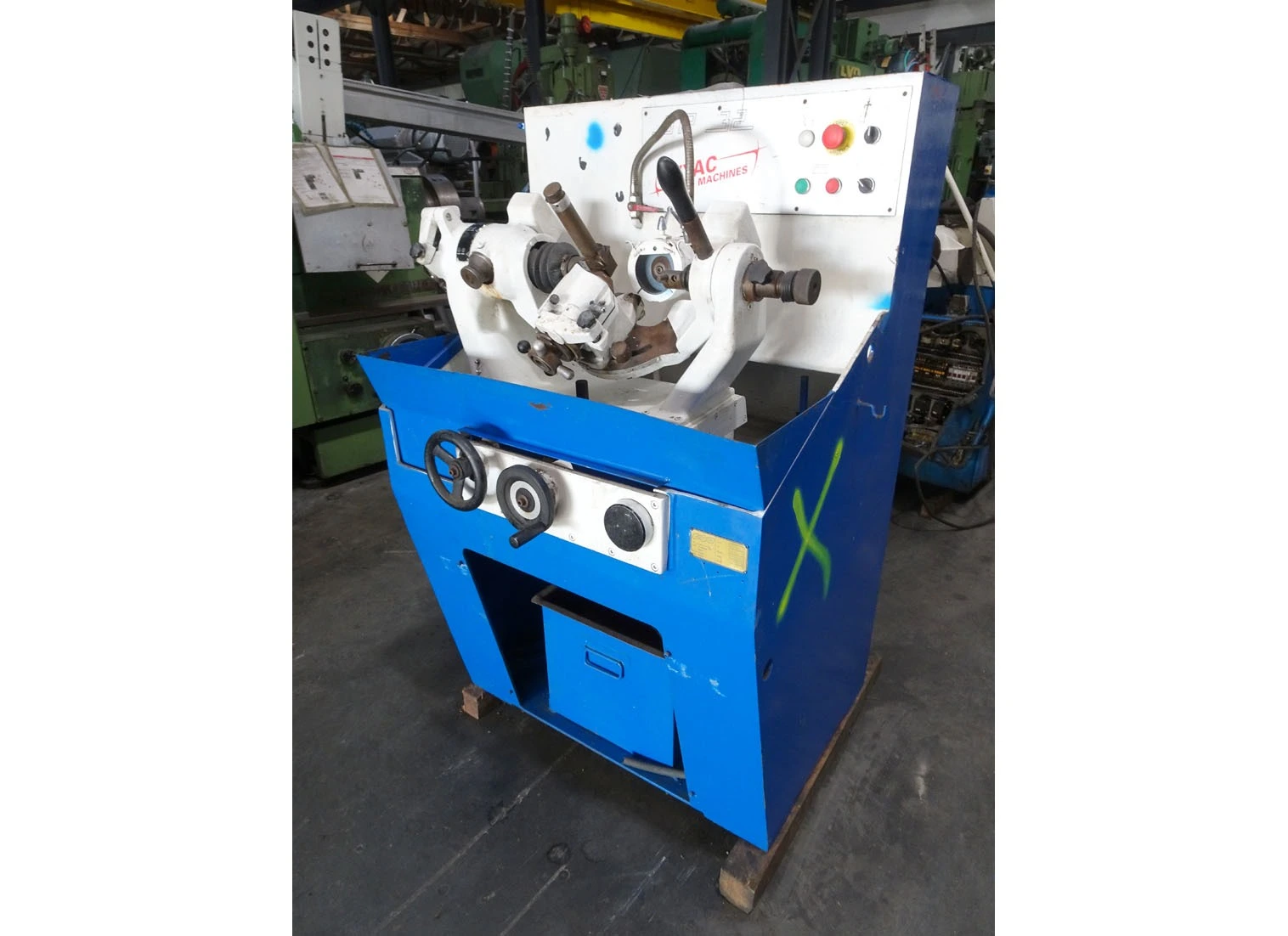 USED AVYAC 3P32 DRILL SHARPENER