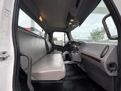 Used 2019 FREIGHTLINER M2 106 Tractors & Trailers Florida US | Truck and Van Outlet #1506263