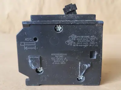 USED SCHNEIDER ELECTRIC CHOM220