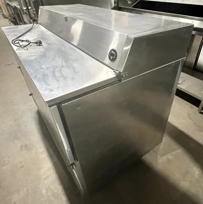 72-0455 True TMC58SSS Self Contained Chest Cooler