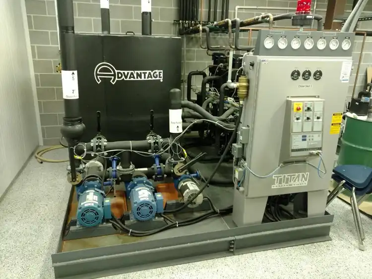 Used 2012 ADVANTAGE TIP-30A-SP Chillers Iowa US | Revelation Machinery #404146