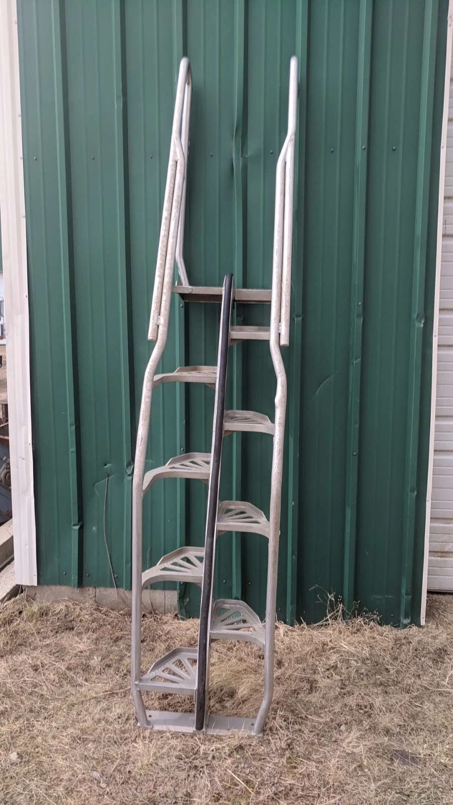 Used _UNKNOWN_ _UNKNOWN_ Ladders Minnesota US | A&I Equipment #1317554