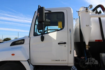 Used 2020 HINO 338 Vacuum Truck Texas US | Roll Off Truck World #1491791