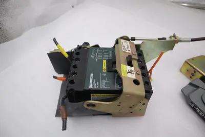 SCHNEIDER ELECTRIC 9422CFA10 SQUARE D FAL34040 STOCK 2401A
