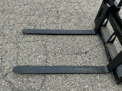 Used _UNKNOWN_ _UNKNOWN_ Pallet Forks Michigan US | Miedema Asset Management Group #1577465