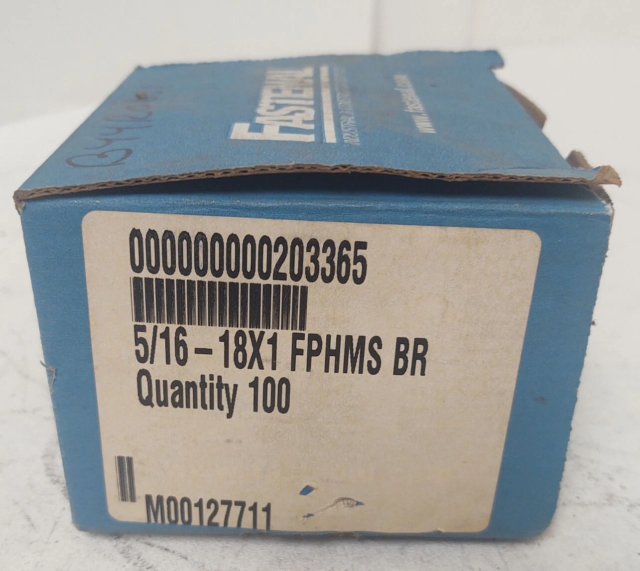NEW Fastenal Screw